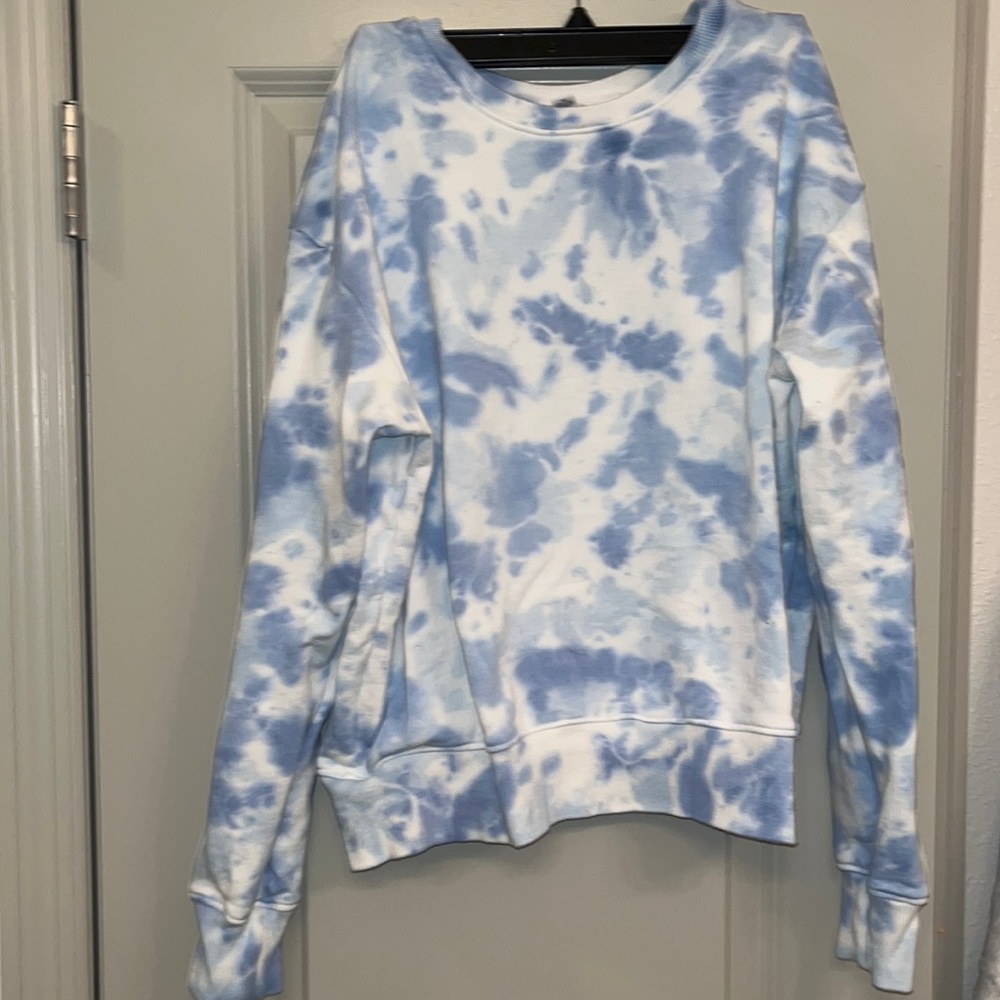 Tie die sweatshirt